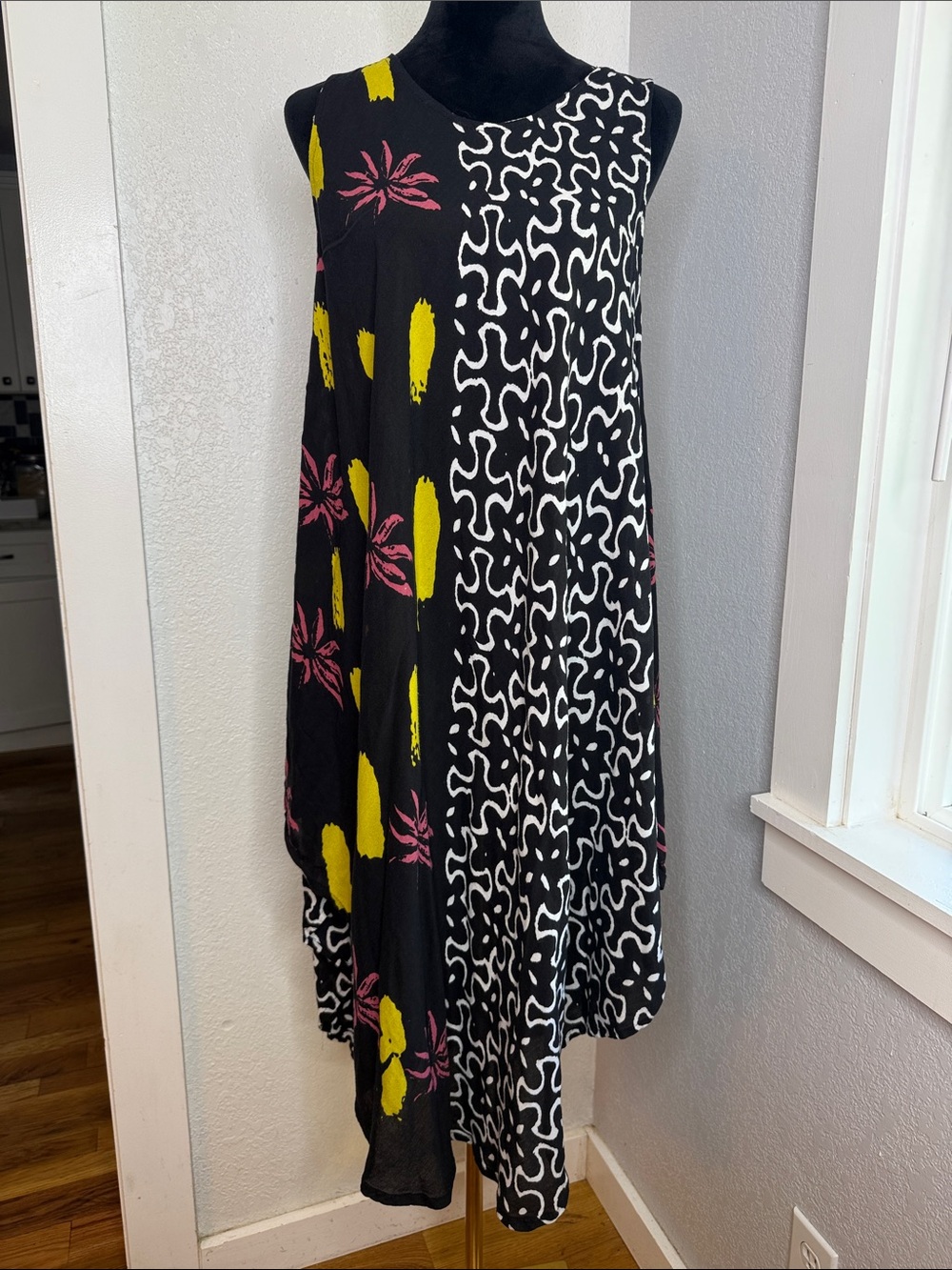 Jessica Taylor Dress boho chic artsy Resortwear mixed print sleeveless flowy fit